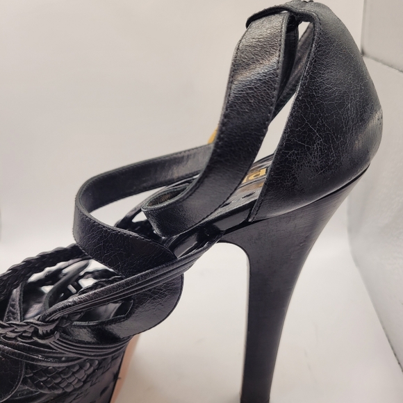 Prada Shoes - Picture 7 of 9